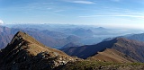 L'Eyehorn guardando verso i laghi di Mergozzo e Maggiore e la dorsale percorsa