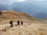 Al ritorno sull'itinerario 28 : in basso si scorge l'Alpe Nuova (mt.1811)