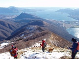 Lo spettacolare panorama rallenta il primo tratto di discesa : foto obbligatoria!!