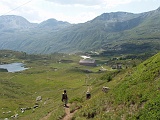 Finalmente il  verde del Passo del Sempione col caratteristico ospizio