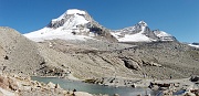 Panorama dal rifugio: Monte Ciarforon (mt.3640) e Becca di Monciair (mt.3544)