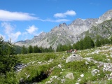 In cima alla valle a sx  la Scatta d'Orogna (il passo) : davanti a noi la Punta di Boccareccio