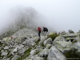 .....purtroppo la nebbia ci toglie la vera sensazione dell'ambiente in cui ci troviamo